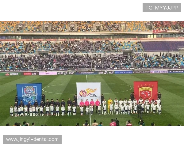 中超首轮申花领跑观众人数 成都紧随其后